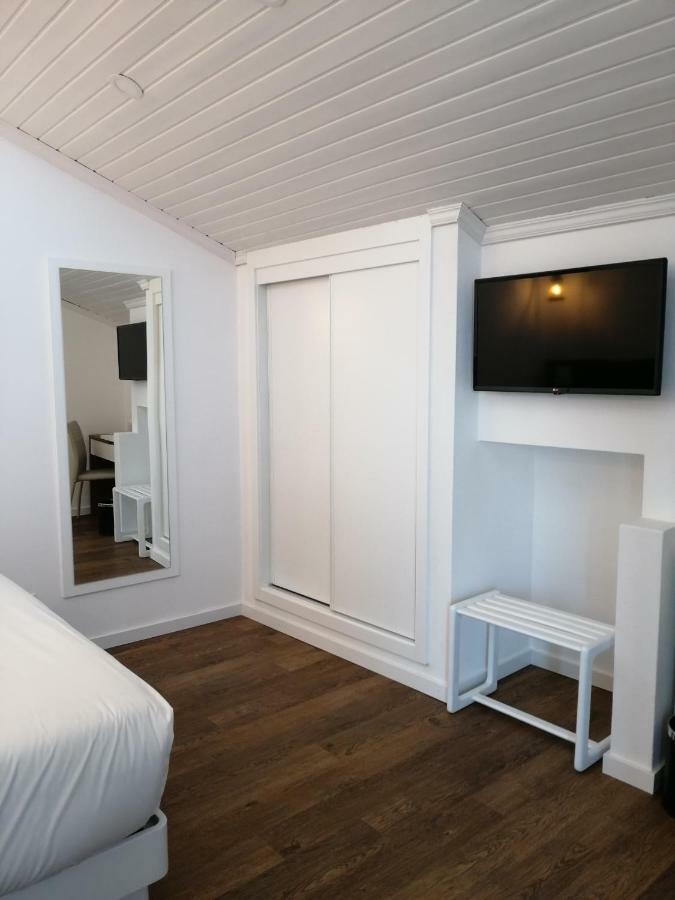 סינס Hotel Veleiro מראה חיצוני תמונה